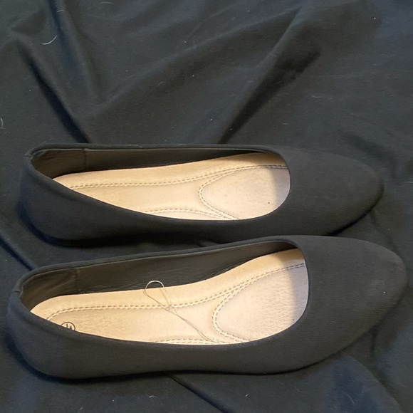 NWOT!! No name brand ballerina flats, black size 8 - Picture 3 of 3